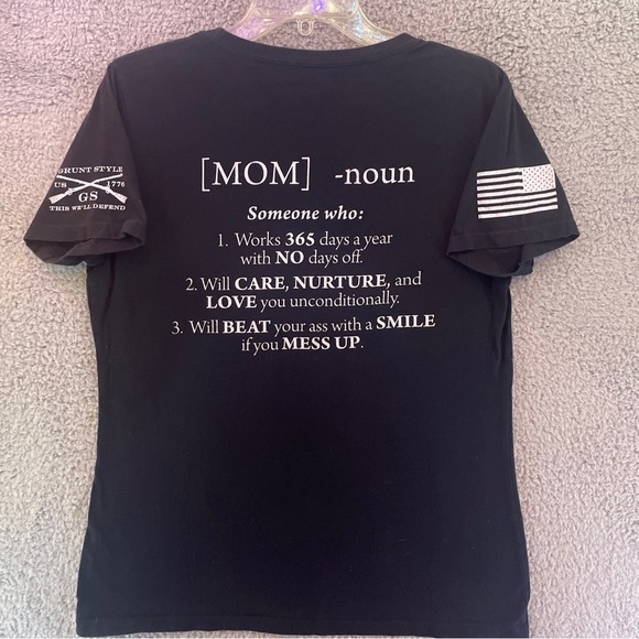 Women’s Grunt Style Mom Shirt Black Small Army Military Armed Forces Mom Noun - Picture 1 of 9